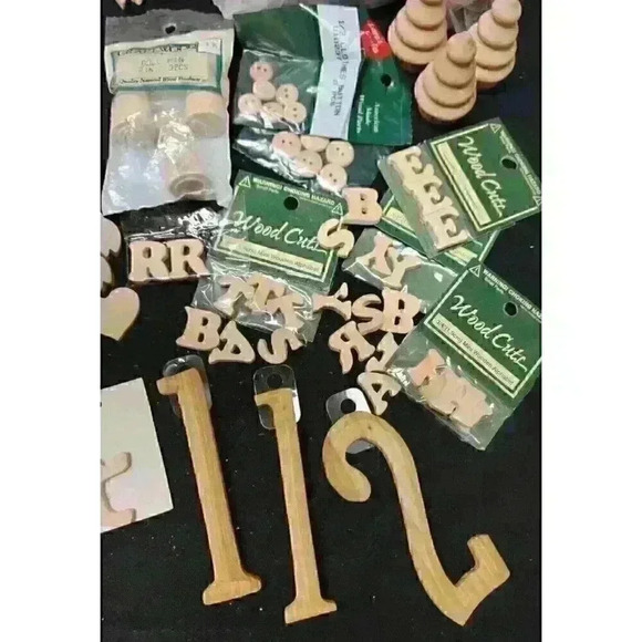 Mixed Lot Unfinished 1.5 lb. Wood Craft Pieces NEW & Opened Assortment Dollhouse - Picture 2 of 6